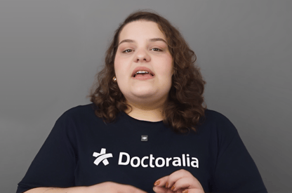 Esteja no feed dos pacientes: domine as redes sociais e anúncios